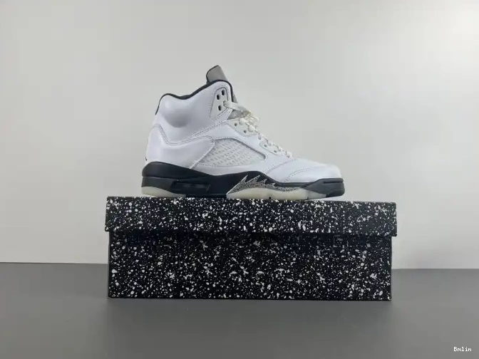 Bmlin Shoes BLACK' DD0587-110 JORDAN 'WHITE AIR RETRO 5 0610